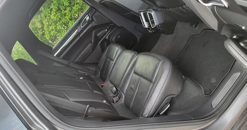 Porsche Cayenne cena 67700 przebieg: 221900, rok produkcji 2011 z Kałuszyn małe 742